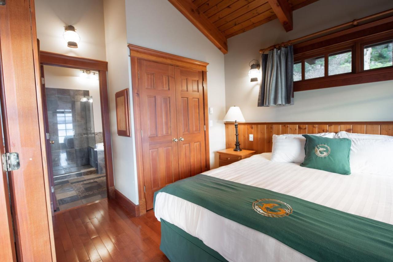 April Point Resort Quathiaski Cove Dış mekan fotoğraf