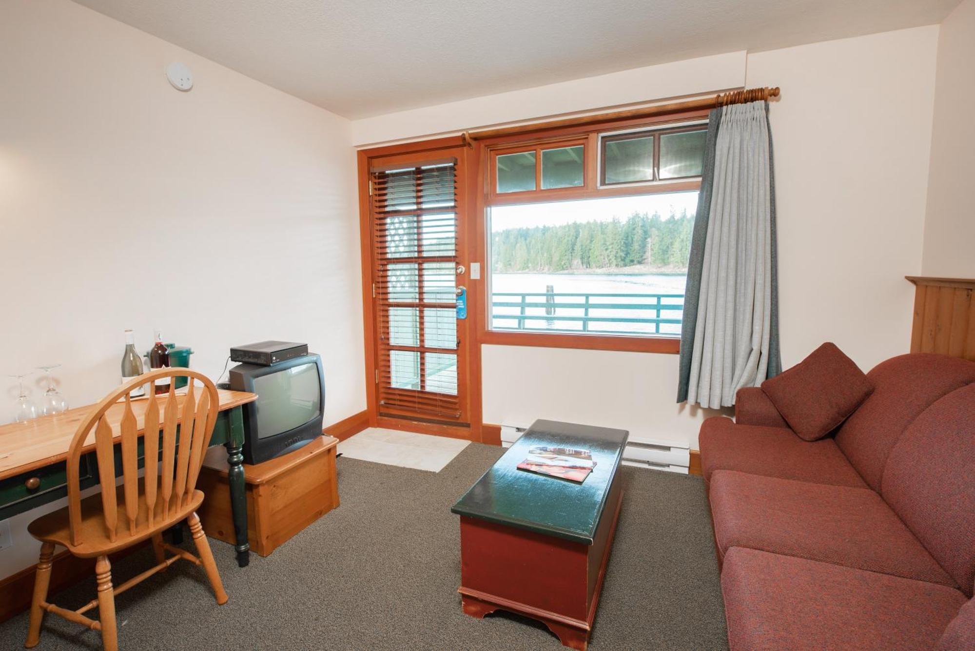 April Point Resort Quathiaski Cove Oda fotoğraf