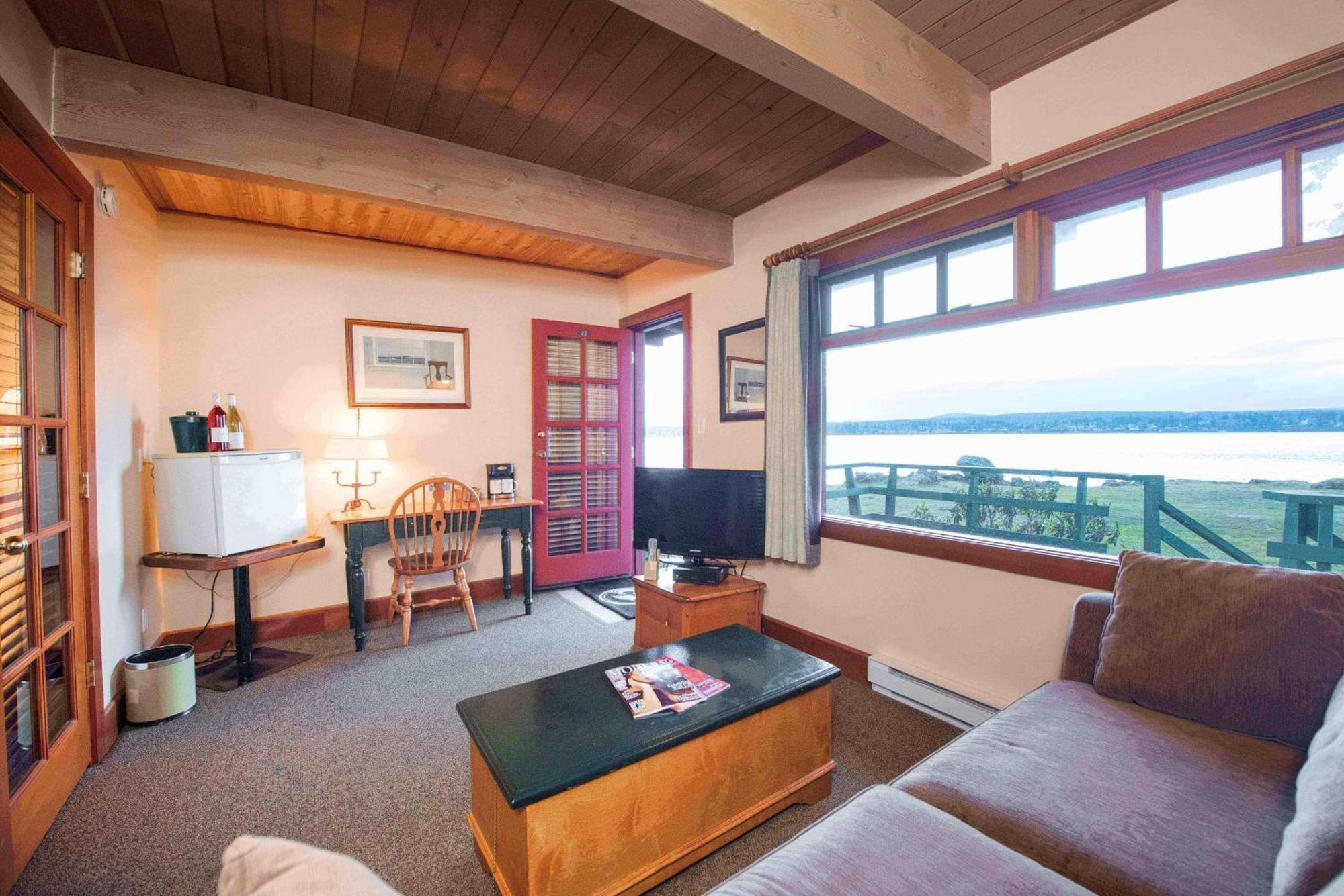 April Point Resort Quathiaski Cove Oda fotoğraf